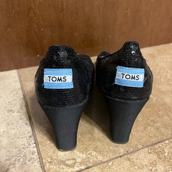 Tom’s sequined open toe wedge, only worn once - Picture 5 of 5